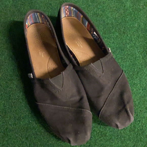 Black Toms size 8.5 - Picture 2 of 5